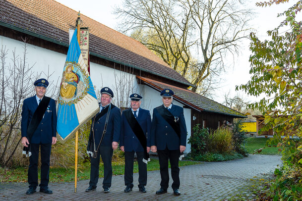 Thumbnail: _JA 24867 16.11.2025 KSV Hohenried, Heldengedenktag, Volkstrauertag.jpg